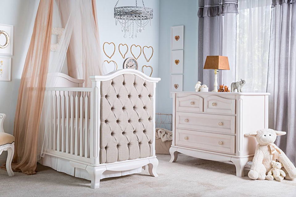 Romina - Cleopatra Collection with Tufted Traditional Crib